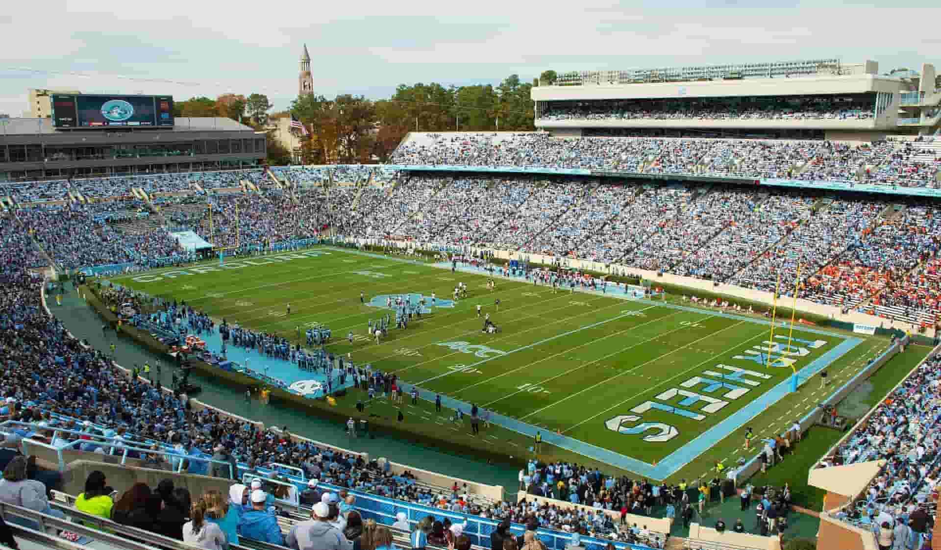 Miami Hurricanes at North Carolina Tar Heels Football